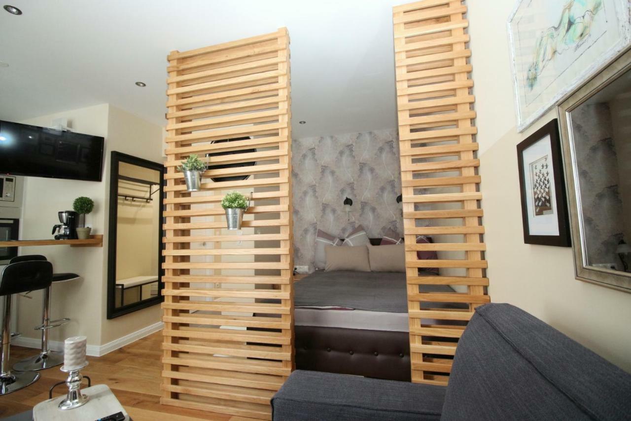 City&More! Apartment Neubau เวียนนา ภายนอก รูปภาพ